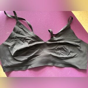 Sleek Black Women's Bra